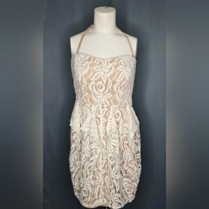 Jessica Simpson Lace Sweetheart Formal Halter Mini Dress with Pockets - Size 6